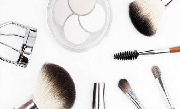 Peralatan Make Up untuk Remaja untuk Hasil yang Natural